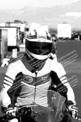 media/Apr-10-2022-SoCal Trackdays (Sun) [[f104b12566]]/Around the Pits/